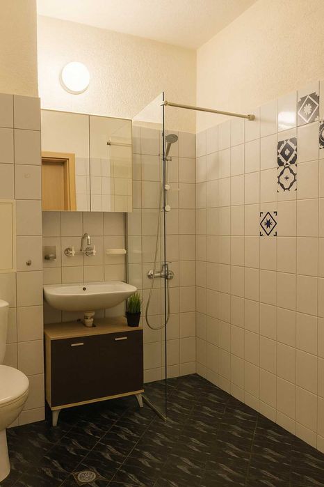 Дава се под наем Тристаен апартамент в София, Оборище - 95 кв.м за 715 € - Снимка #5