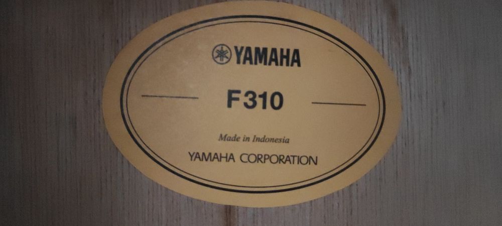 Гитара Yamaha f310 + чехол