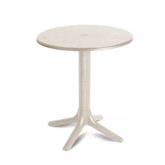 Комплект маса и два стола ратан