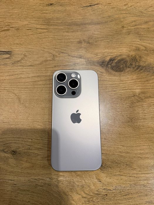 Продам Iphone 15 pro