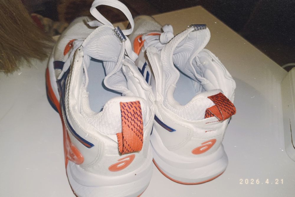 АСИКС оригинал продам!