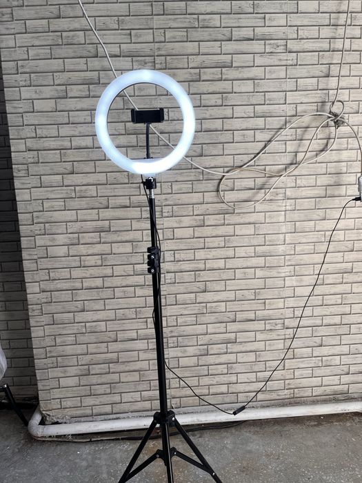 Кольцевая лампа