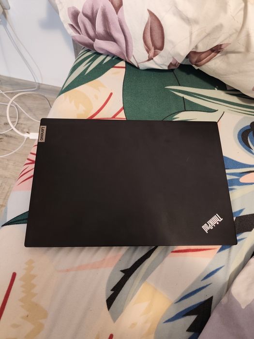 Laptop Lenovo Think Pad E14 Model cu Amprenta 16 GbRam SSD 256 gb
