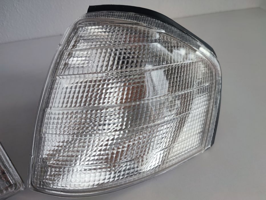 Мигачи Мерцедес Ц класа 202 mercedes w202 c нови бели мигач бял