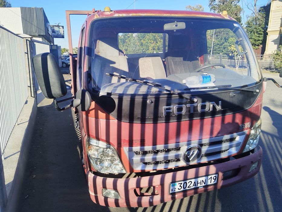 Продам грузовой  Foton