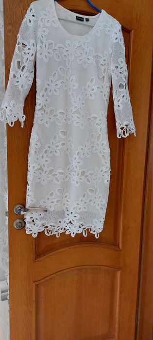 Платье нарядное, красивое