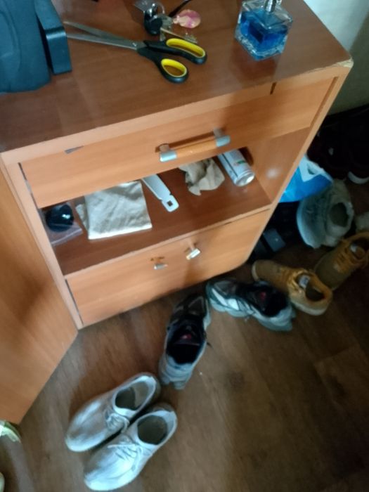 Шкаф коридорный с зеркалом