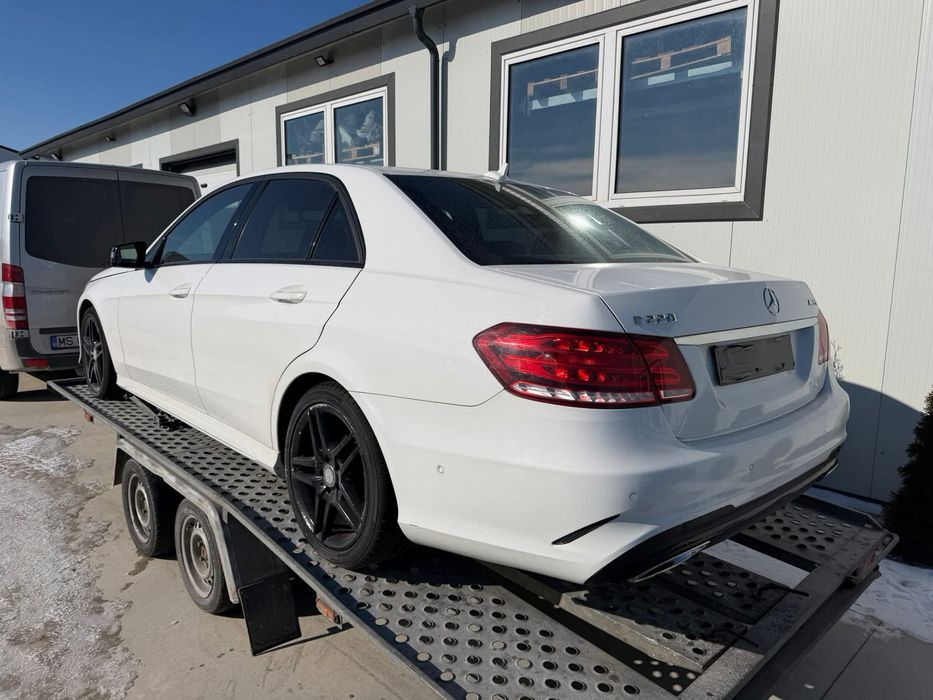 Dezmembrez Mercedes Benz E220, an 2016, pachet AMG, 2.2 D