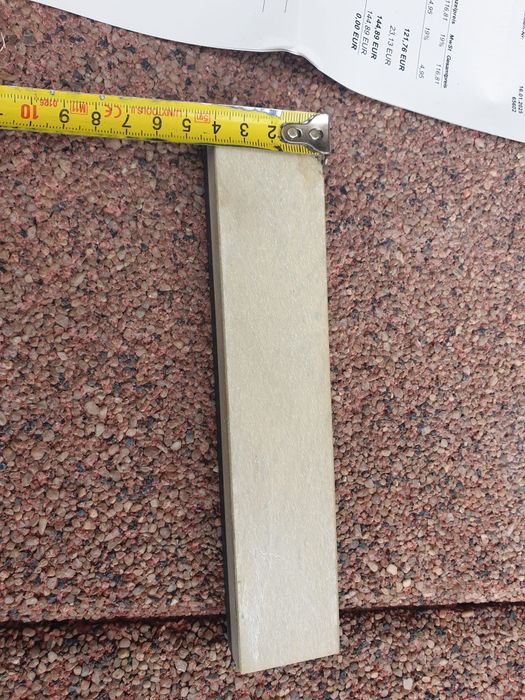 Piatra de ascutit brici si cutite, galbena de belgia. 20 cm lungime si 4 cm latime cu granulatia intre 5000-8000