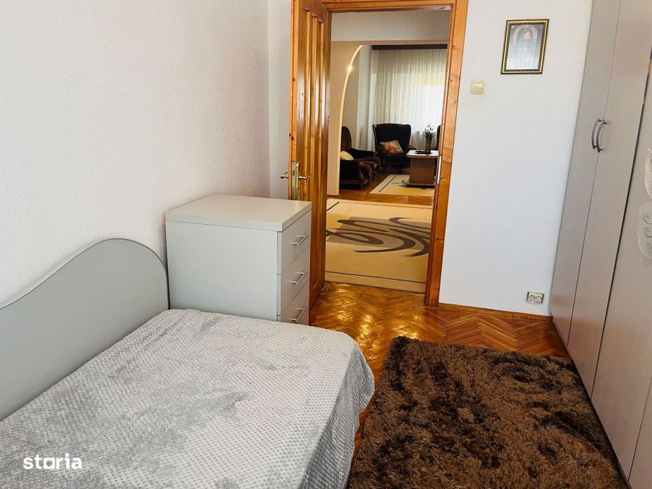 Apartament ultracentral, 3 camere, cu priveliste de vis, langa Mercur