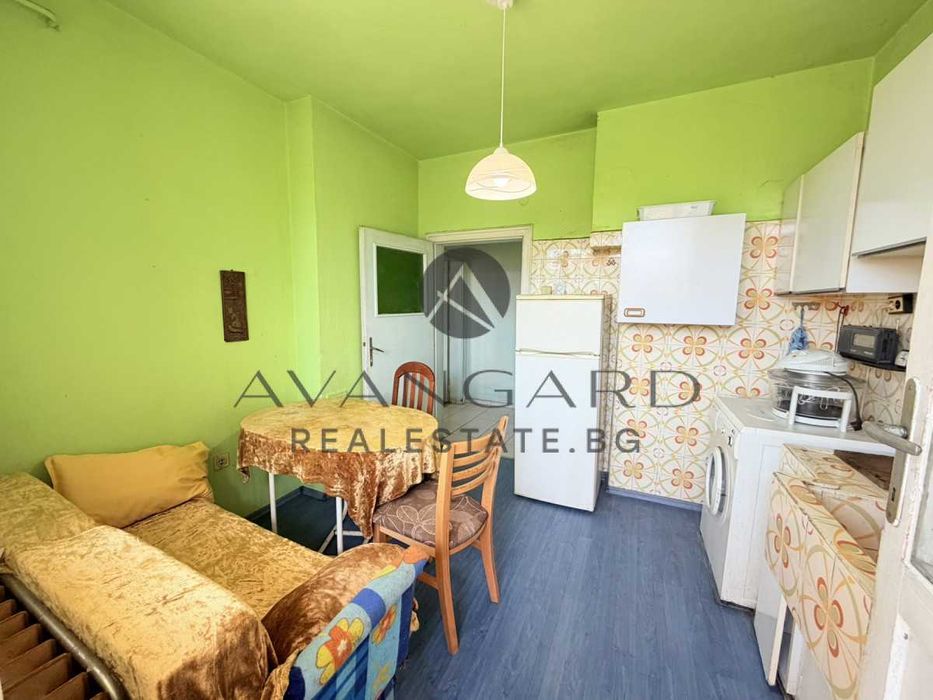 Продава се Тристаен апартамент в Пловдив, Кършияка - 86 кв.м за 1775 €/кв.м - Снимка #2