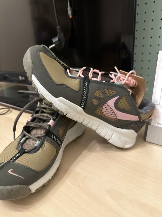 Кроссовки Nike, новые, размер 42