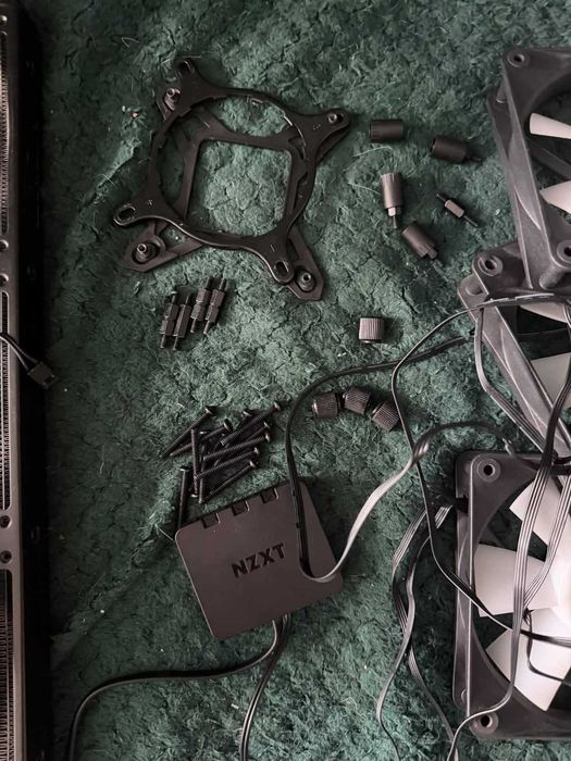 Cooler CPU NZXT Kraken 360 RGB, pompa cu ecran LCD, controller ARGB