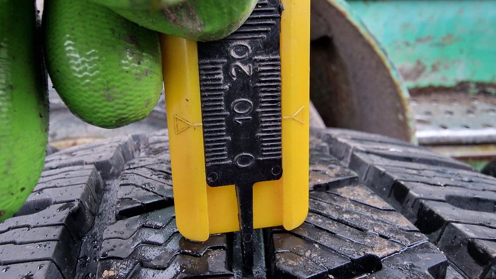 Anvelope 215/65R16C marca Michelin, M +S,8 mm