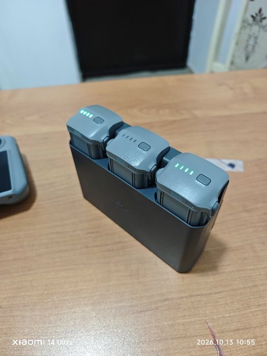 Продам DJI Air 3S Fly More Combo + DJI RC 2