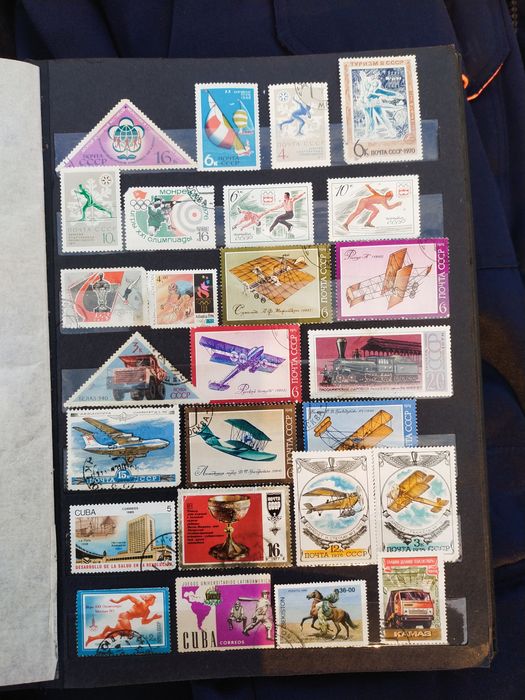 Продам альбом с марками