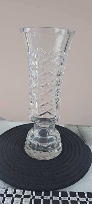голяма кристална ваза