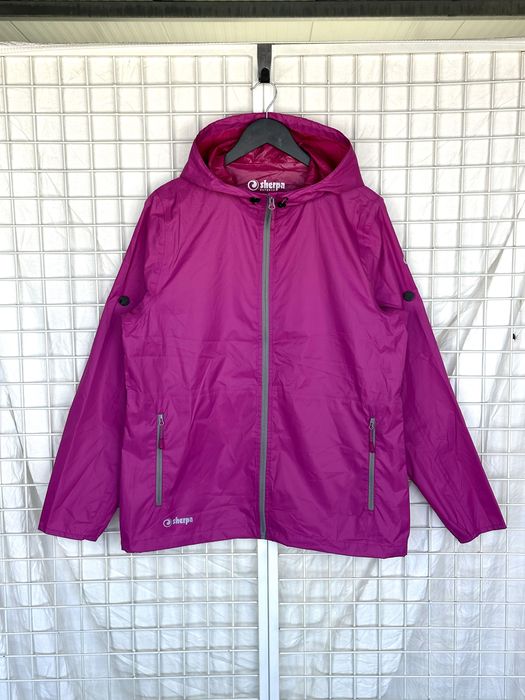 Дамско непромокаемо яке / ветровка Sherpa Outdoor (Birkot Damen Rainjacket) - размер XL, Отлично състояние