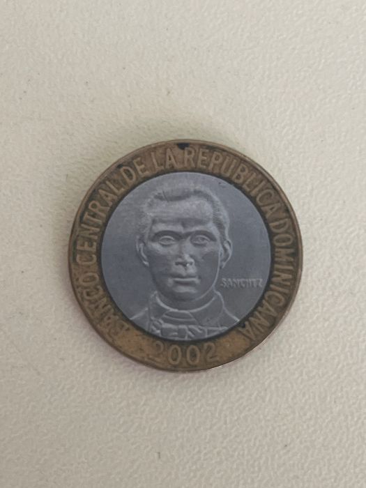 Продам колекционые монеты и не только