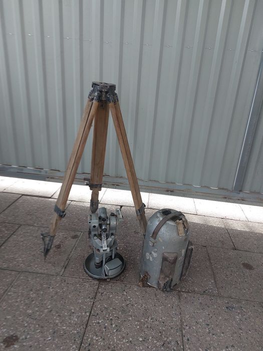 Теодолит СССР ТТ-4