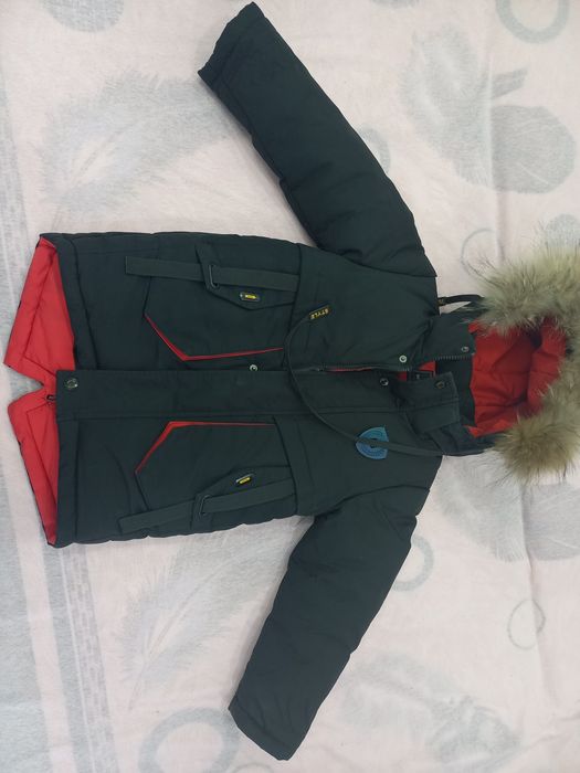 Детские куртки и ботинки