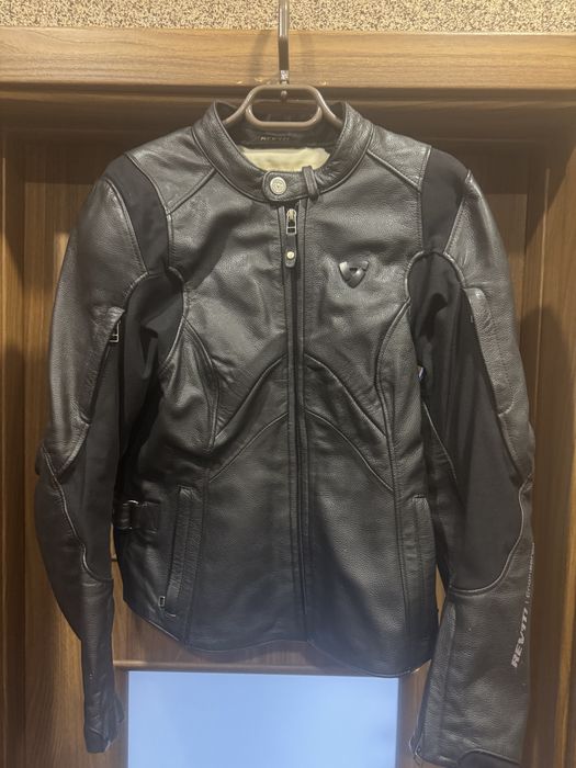 Дамско мото кожено яке REVIT  EU 38