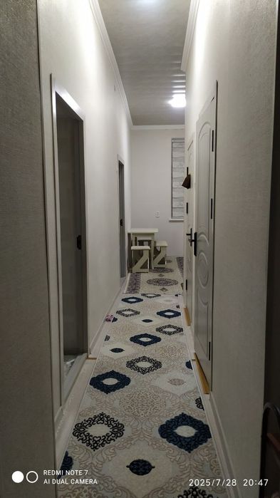 Радуга 67 да 2 хонали 2 этаж квартира сотилади. МАКЛЕРСИЗ.