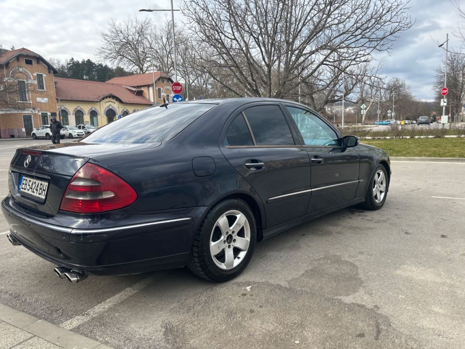Mercedes w211 E270 CDI Ръчка !