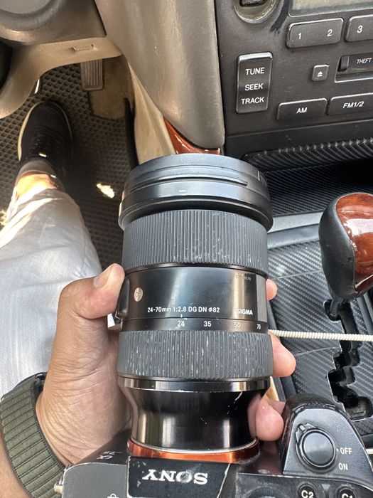 Объектив Sigma 24-70