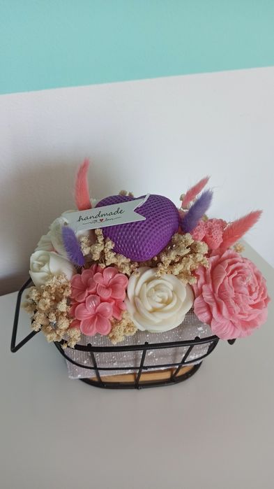 Aranjament floral de ceară