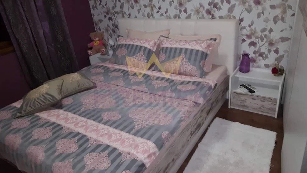 Продава се Етаж от къща в Варна, Център - 190 кв.м за 1527 €/кв.м - Снимка #4