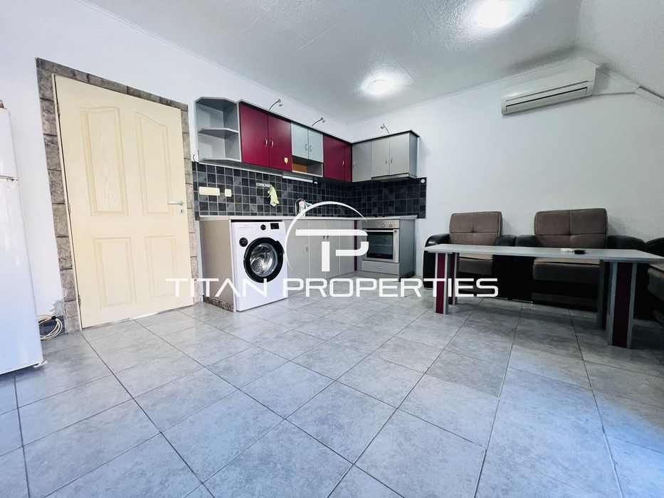 Дава се под наем Двустаен апартамент в Бургас, Лазур - 71 кв.м за 408 € - Снимка #2