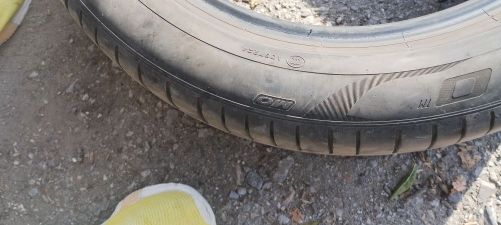 Летни гуми 235/50/19