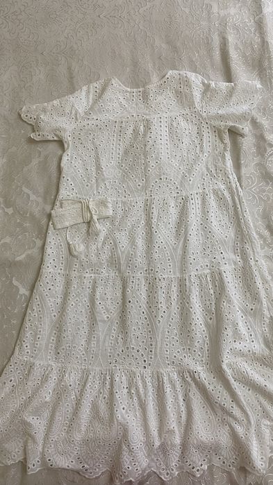 Все платья по 5000 тг