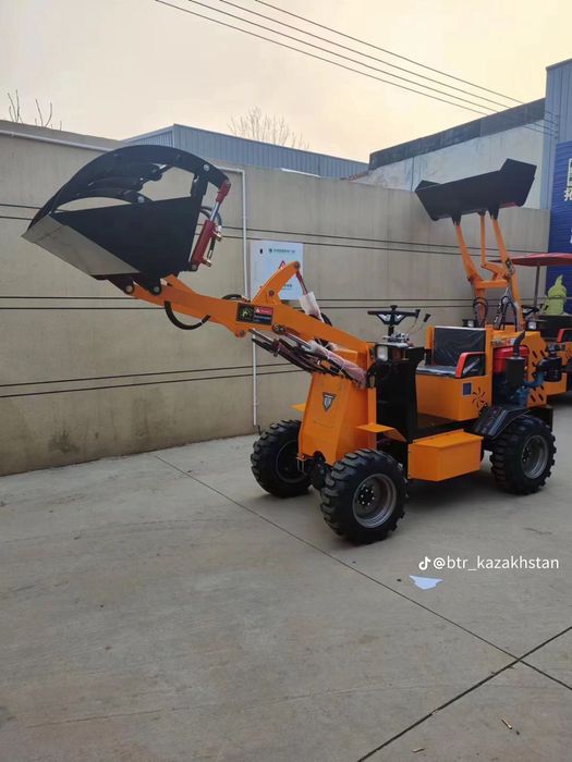 Продам БТР мини погрузчик