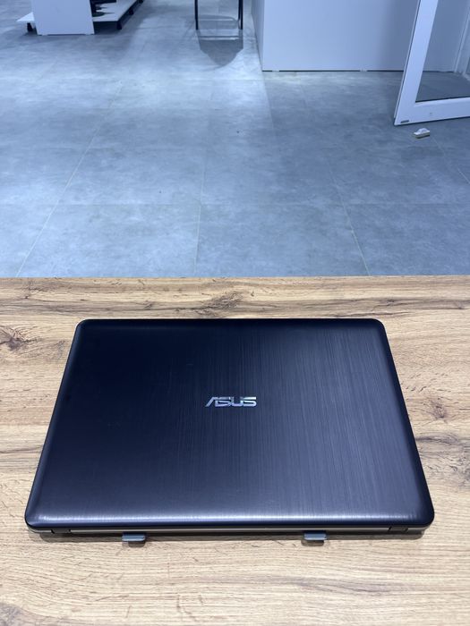 Ноутбук Asus X541U