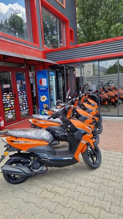 FARA PERMIS Scuter pe benzina Daytona Rate in magazin Revo 50 moto