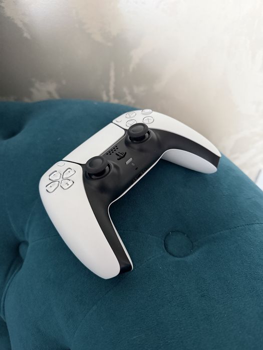 Maneta joystick Ps5 controller playstation 5 , ca nou ( ultimul model )