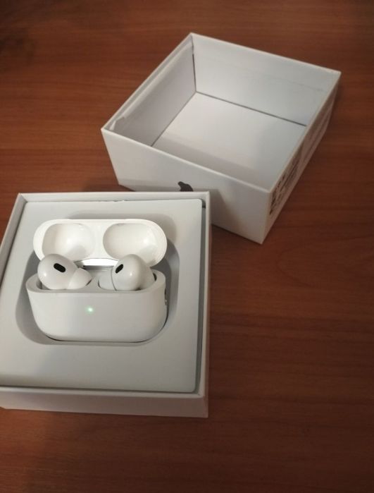 Продам Наушники Airpods pro 2 срочно