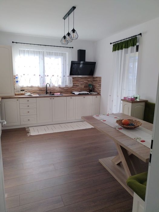 Casa parter, moderna, ultracentral, complet mobilata in  ansamblu rezidential