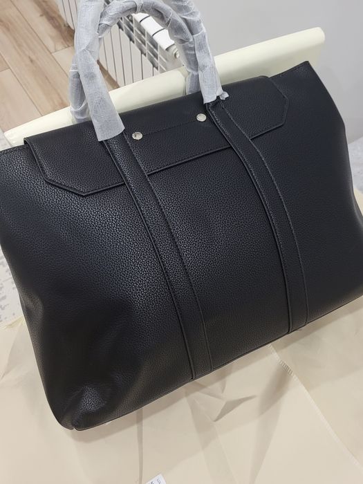 Georges Tote MM 41 x 29 x 14 cm
(Length x Height x Width)