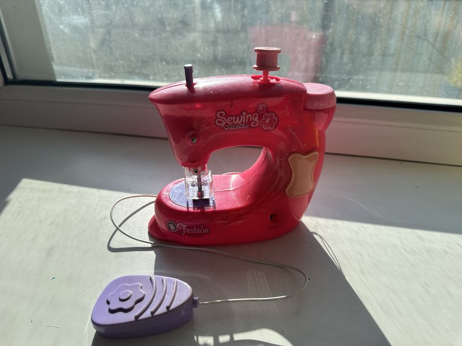 Продам игрушки разные