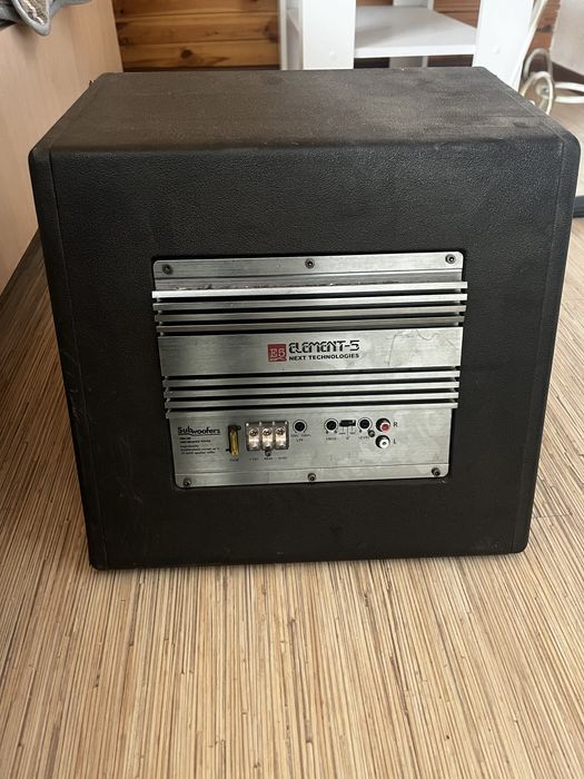 Продам саб , брал новый