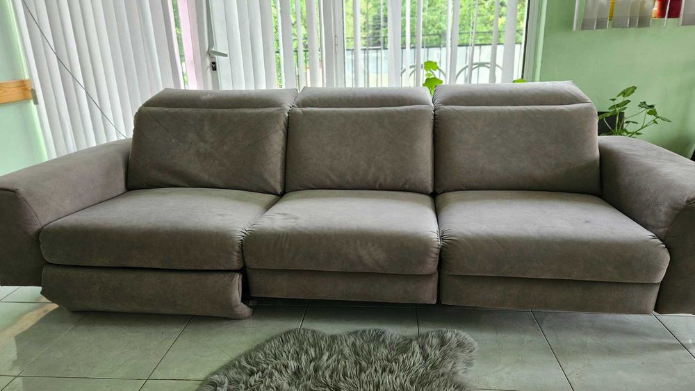 Дизайнерски диван с ел. механизъм RELAX! Доставка
