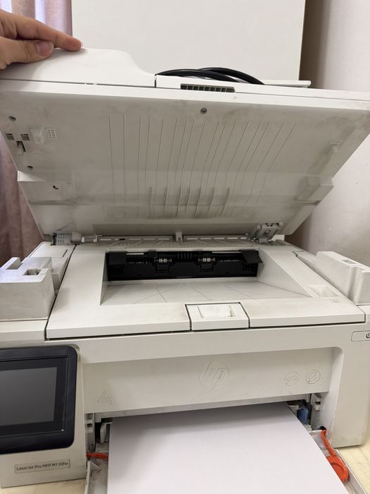 Принтер Б/у HP LaserJet Pro MFP M130fw