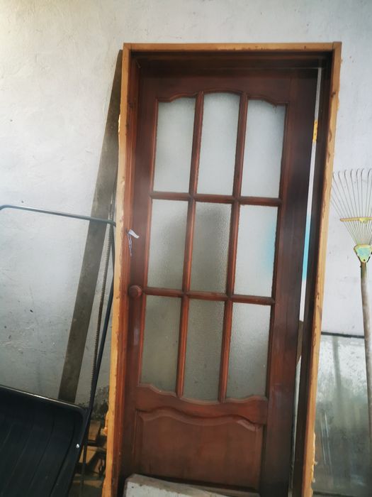 Дверь деревяная бу