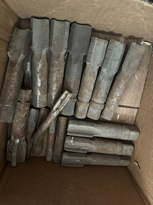 Продам ручные/машинные метчики