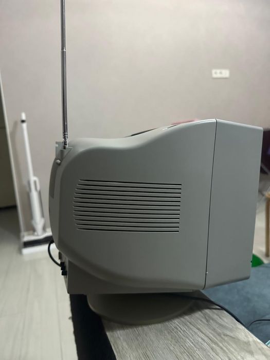 Телевизор Мини маленький для дома,дачи,рыбалки