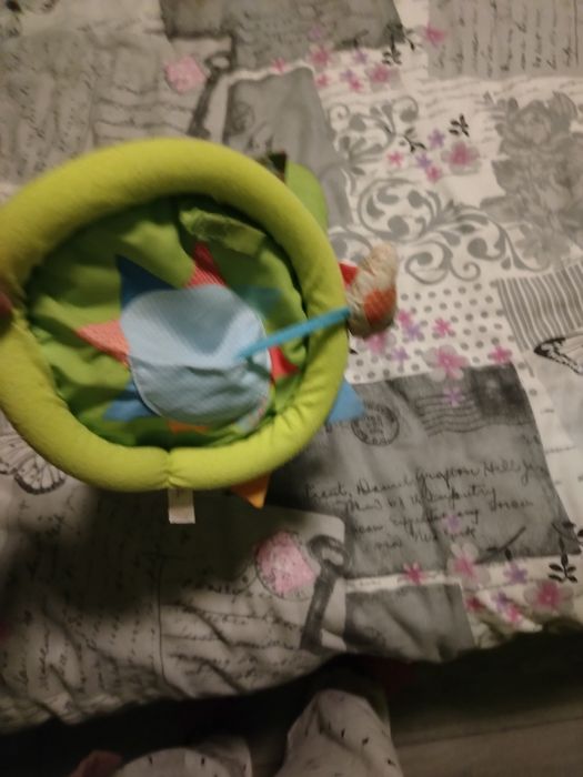 Donez jucarii unisex pana varste 1 an