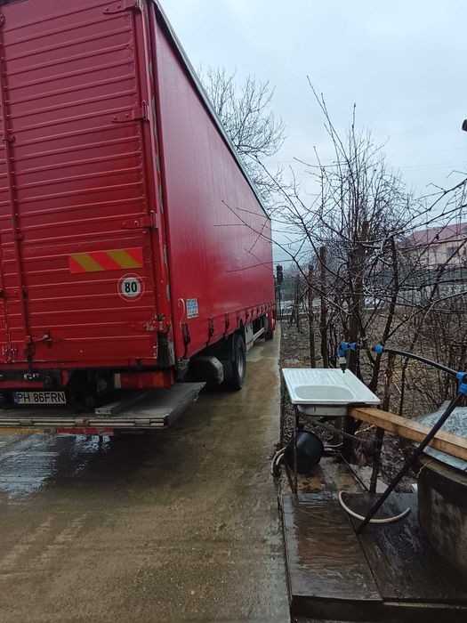 Iveco eurocargo 120e240 cu lift în perfecte condiții de funcționare